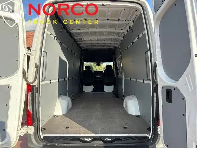 2020 Freightliner Sprinter 2500