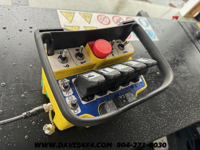 2018 Aston Martin CT Robot Car Loading Device