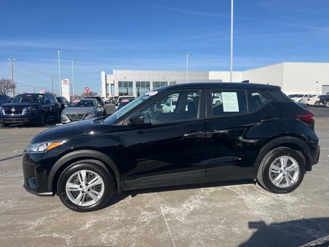 2023 Nissan Kicks S Xtronic CVT
