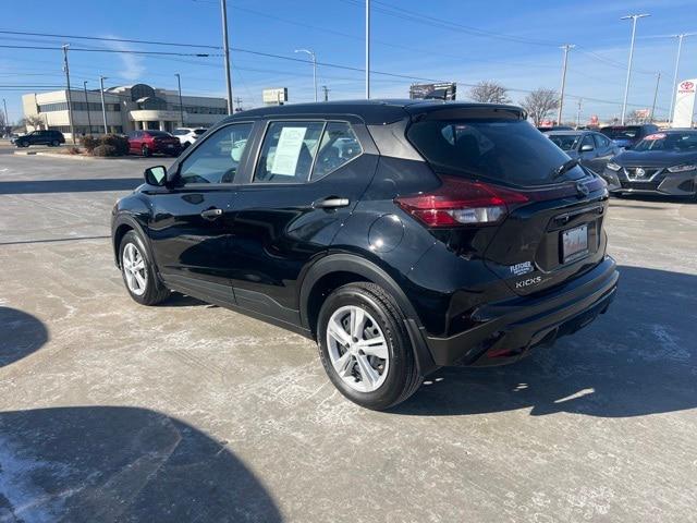 2023 Nissan Kicks S Xtronic CVT