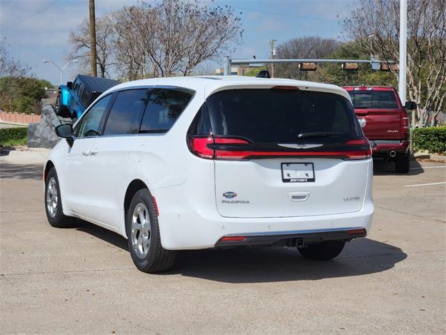 2024 Chrysler Pacifica PACIFICA LIMITED