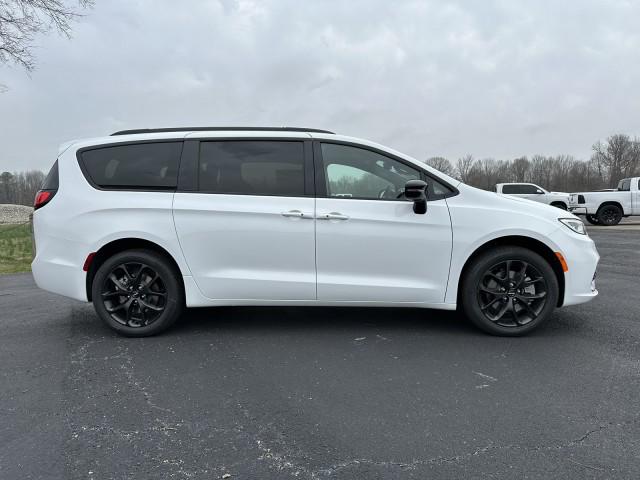 2024 Chrysler Pacifica PACIFICA LIMITED AWD