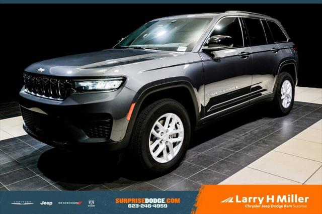 2024 Jeep Grand Cherokee GRAND CHEROKEE LAREDO X 4X4