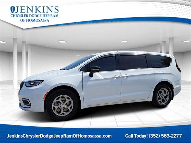 2024 Chrysler Pacifica PACIFICA LIMITED AWD