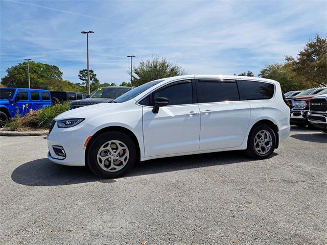 2024 Chrysler Pacifica PACIFICA LIMITED AWD