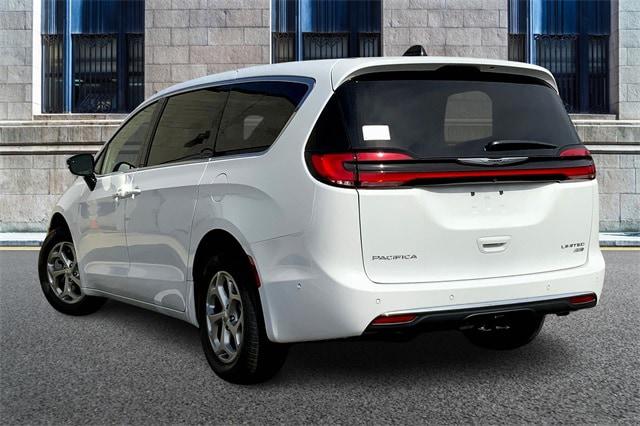 2024 Chrysler Pacifica PACIFICA LIMITED AWD