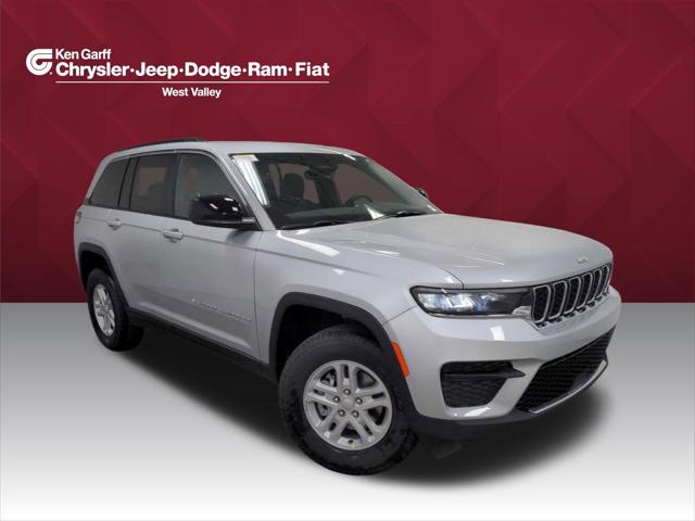 2024 Jeep Grand Cherokee GRAND CHEROKEE LAREDO 4X4