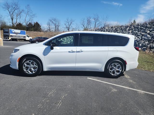 2024 Chrysler Pacifica PACIFICA LIMITED AWD