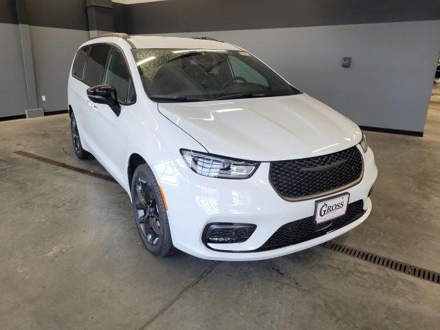 2024 Chrysler Pacifica PACIFICA TOURING L AWD