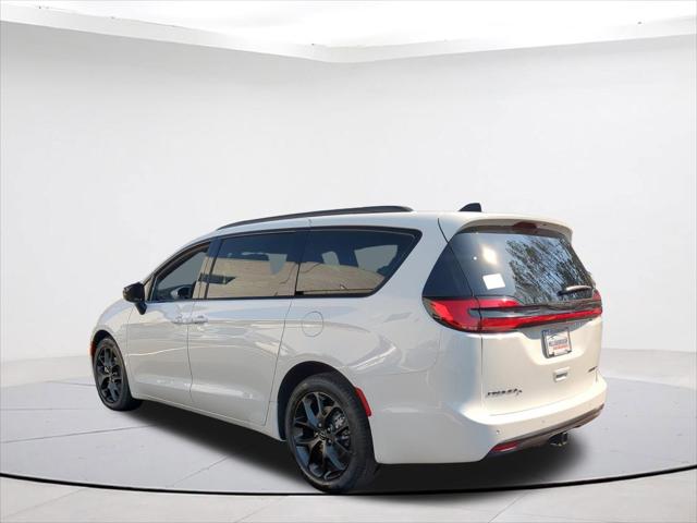 2024 Chrysler Pacifica PACIFICA LIMITED