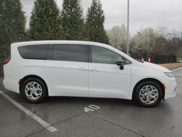 2024 Chrysler Pacifica PACIFICA LIMITED