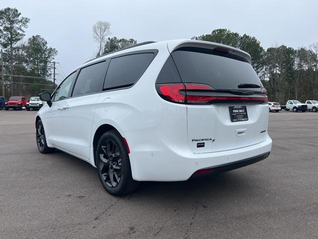 2024 Chrysler Pacifica PACIFICA LIMITED