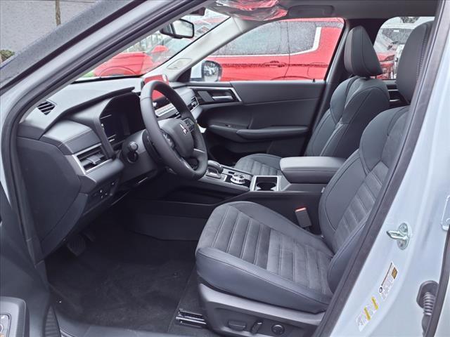 2024 Mitsubishi Outlander PHEV SE S-AWC