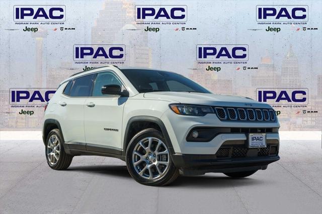 2023 Jeep Compass Latitude Lux FWD 2023 Jeep Compass Latitude Lux FWD