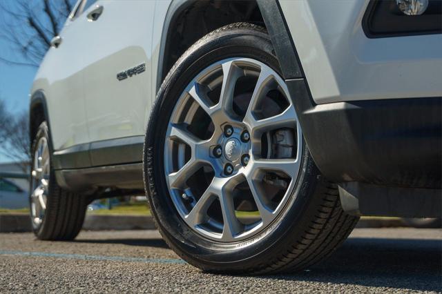 2023 Jeep Compass Latitude Lux FWD 2023 Jeep Compass Latitude Lux FWD