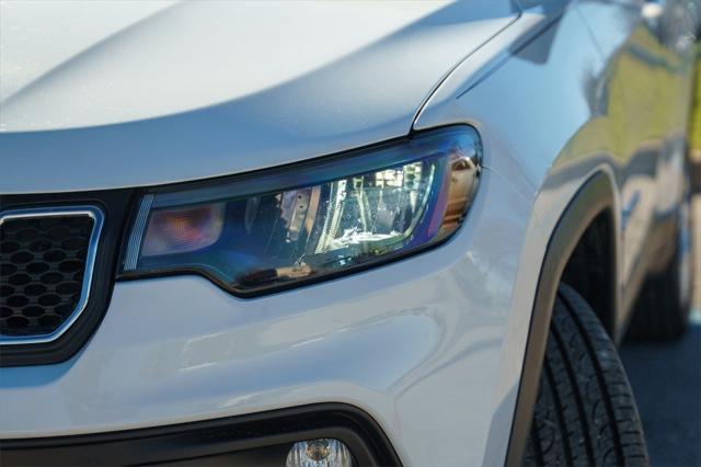 2023 Jeep Compass Latitude Lux FWD 2023 Jeep Compass Latitude Lux FWD