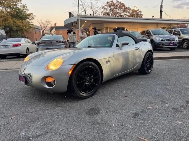2006 Pontiac Solstice Base
