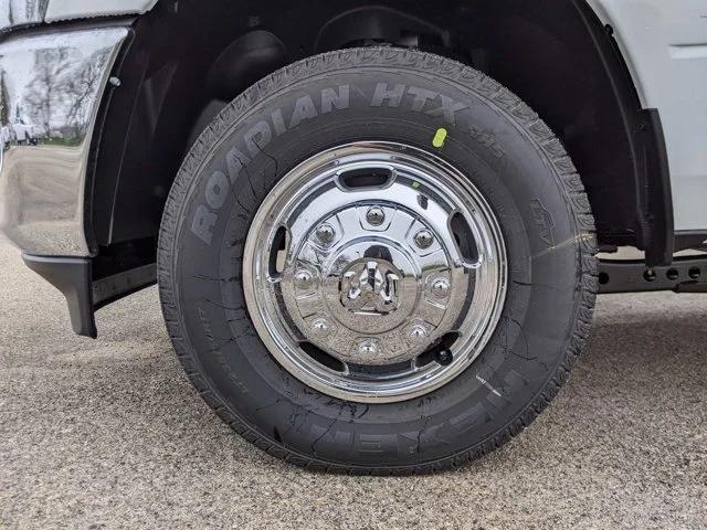 2024 RAM Ram 3500 Chassis Cab RAM 3500 SLT CREW CAB CHASSIS 4X4 60 CA