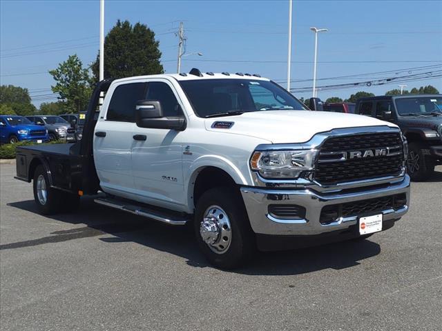 2024 RAM Ram 3500 Chassis Cab RAM 3500 SLT CREW CAB CHASSIS 4X4 60 CA