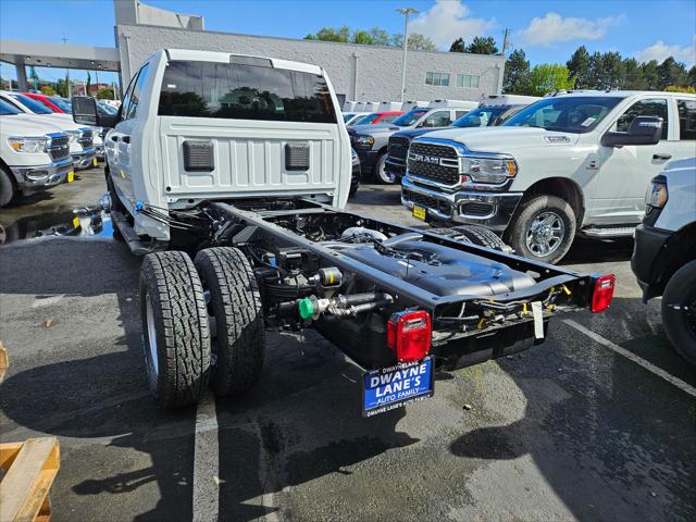 2024 RAM Ram 3500 Chassis Cab RAM 3500 TRADESMAN CREW CAB CHASSIS 4X4 60 CA