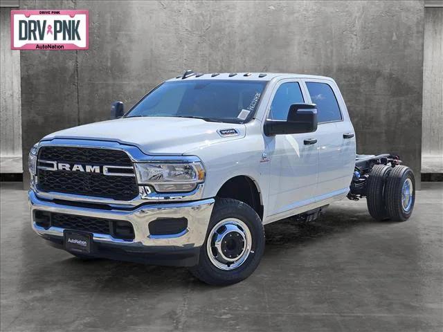 2024 RAM Ram 3500 Chassis Cab RAM 3500 TRADESMAN CREW CAB CHASSIS 4X4 60 CA