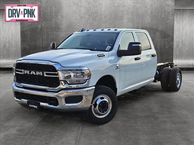 2024 RAM Ram 3500 Chassis Cab RAM 3500 TRADESMAN CREW CAB CHASSIS 4X4 60 CA