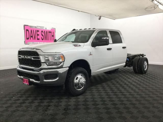 2024 RAM Ram 3500 Chassis Cab RAM 3500 TRADESMAN CREW CAB CHASSIS 4X4 60 CA