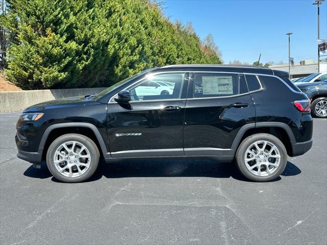 2024 Jeep Compass COMPASS LATITUDE LUX 4X4