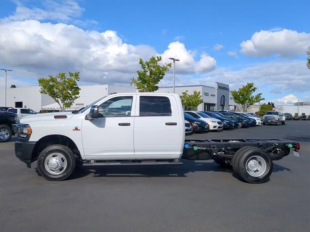 2024 RAM Ram 3500 Chassis Cab RAM 3500 TRADESMAN CREW CAB CHASSIS 4X4 60 CA