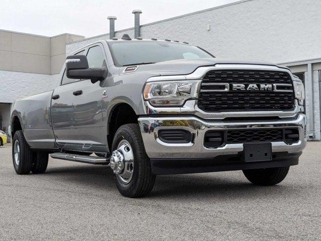 2024 RAM Ram 3500 RAM 3500 TRADESMAN CREW CAB 4X4 8 BOX