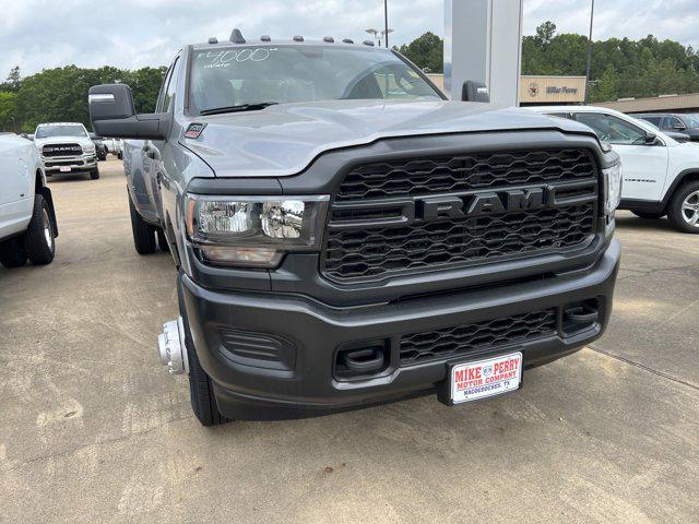 2024 RAM Ram 3500 RAM 3500 TRADESMAN CREW CAB 4X4 8 BOX