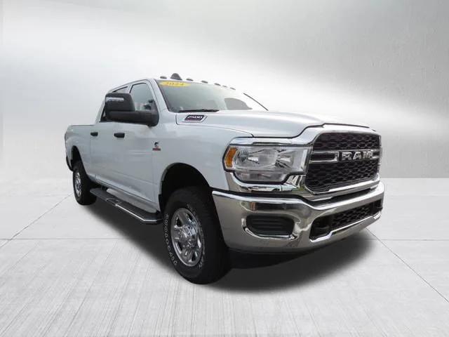 2024 RAM Ram 2500 RAM 2500 TRADESMAN CREW CAB 4X4 64 BOX