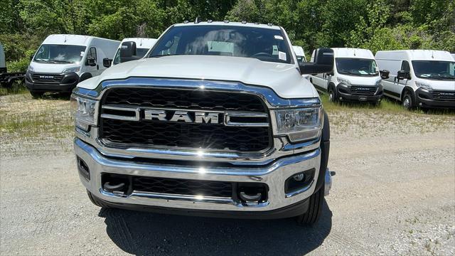 2024 RAM Ram 5500 Chassis Cab RAM 5500 TRADESMAN CHASSIS REGULAR CAB 4X4 84 CA