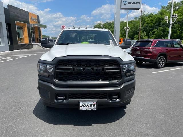 2024 RAM Ram 3500 RAM 3500 TRADESMAN CREW CAB 4X4 8 BOX