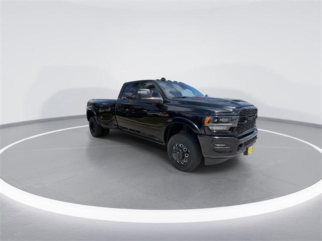 2024 RAM Ram 3500 RAM 3500 LIMITED CREW CAB 4X4 8 BOX