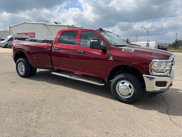 2024 RAM Ram 3500 RAM 3500 TRADESMAN CREW CAB 4X4 8 BOX