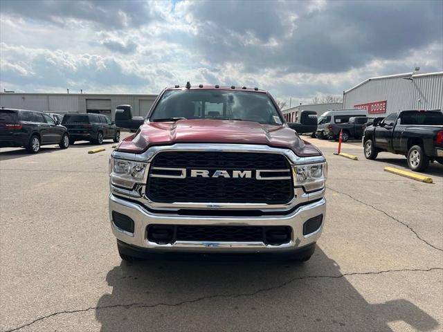 2024 RAM Ram 3500 RAM 3500 TRADESMAN CREW CAB 4X4 8 BOX