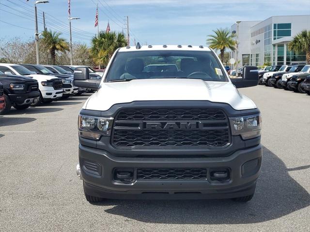 2024 RAM Ram 3500 Chassis Cab RAM 3500 TRADESMAN CREW CAB CHASSIS 4X4 60 CA