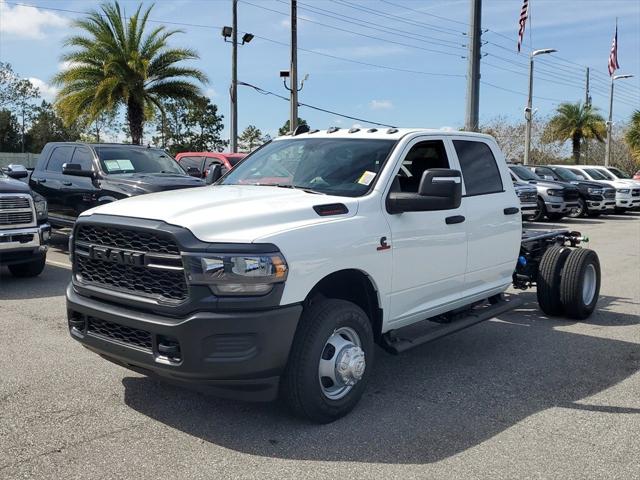 2024 RAM Ram 3500 Chassis Cab RAM 3500 TRADESMAN CREW CAB CHASSIS 4X4 60 CA