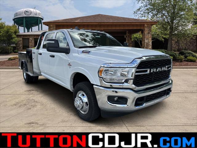 2024 RAM Ram 3500 Chassis Cab RAM 3500 TRADESMAN CREW CAB CHASSIS 4X4 60 CA