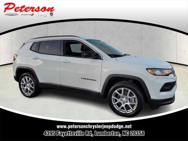 2024 Jeep Compass COMPASS LATITUDE LUX 4X4