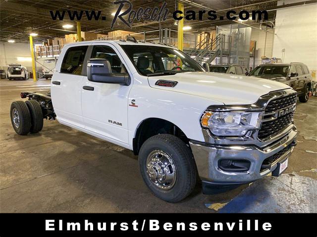 2024 RAM Ram 3500 Chassis Cab RAM 3500 SLT CREW CAB CHASSIS 4X4 60 CA