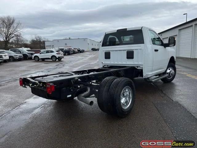 2024 RAM Ram 3500 Chassis Cab RAM 3500 TRADESMAN CHASSIS REGULAR CAB 4X4 60 CA