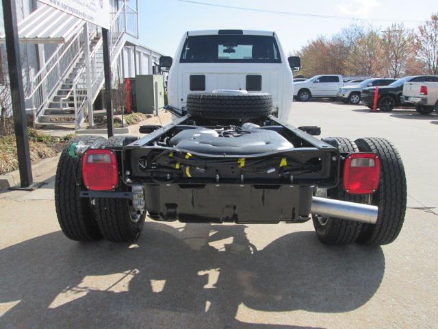 2024 RAM Ram 5500 Chassis Cab RAM 5500 TRADESMAN CHASSIS REGULAR CAB 4X4 120 CA