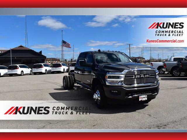 2024 RAM Ram 3500 Chassis Cab RAM 3500 LARAMIE CREW CAB CHASSIS 4X4 60 CA