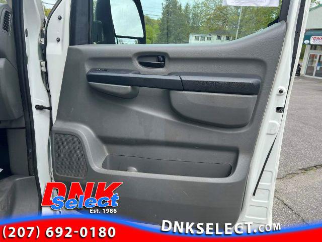 2012 Nissan 2500 NV2500 HD SV V6