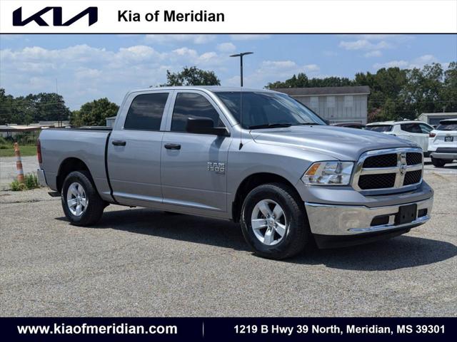 2022 RAM 1500 Classic SLT Crew Cab 4x2 57 Box