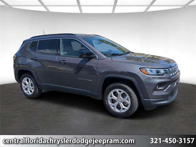 2024 Jeep Compass COMPASS LATITUDE 4X4