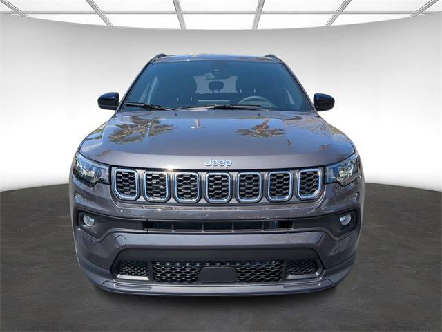 2024 Jeep Compass COMPASS LATITUDE 4X4