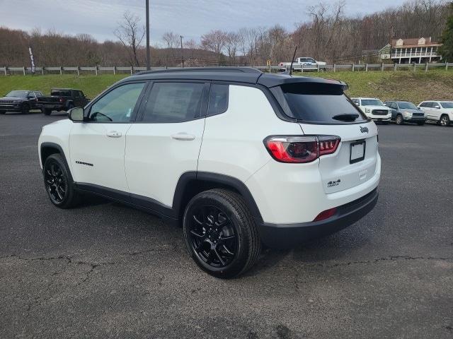 2024 Jeep Compass COMPASS LATITUDE 4X4